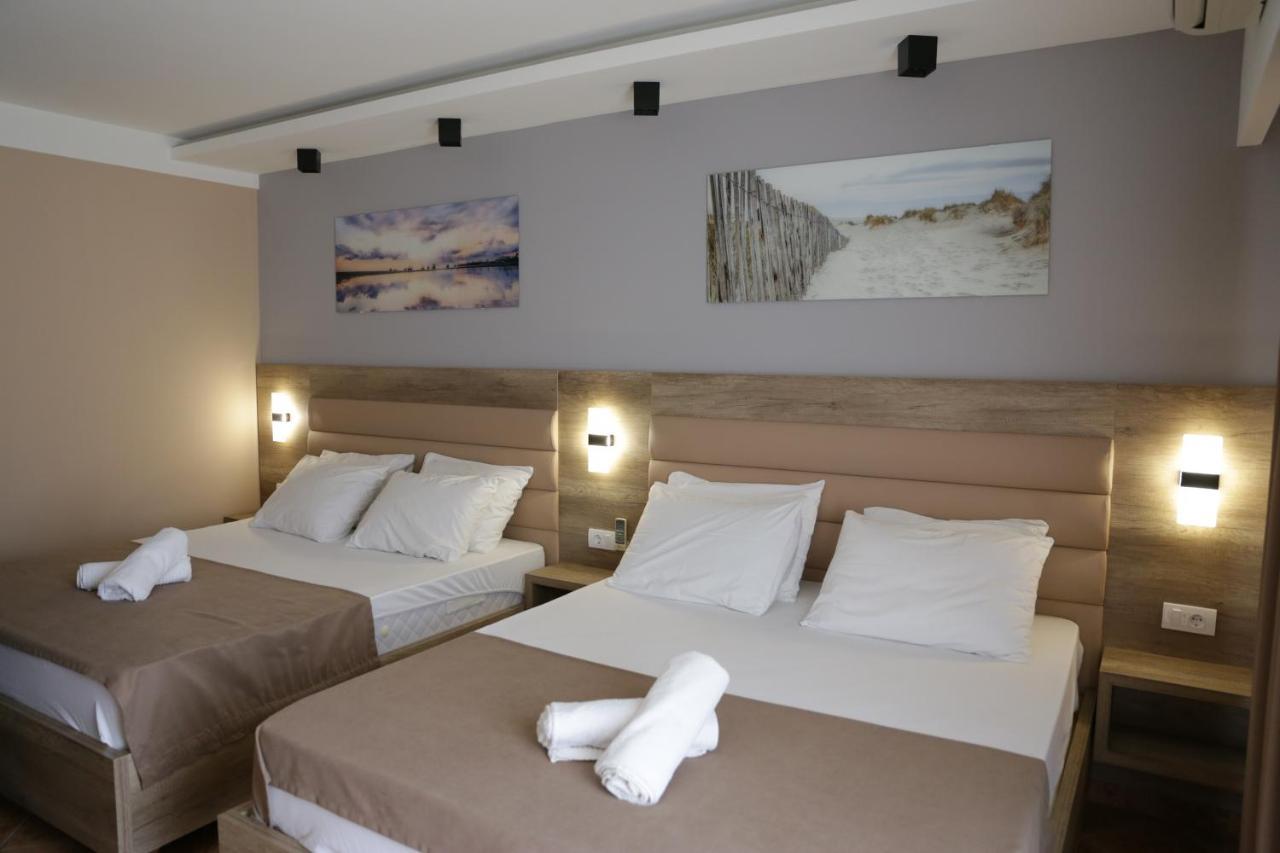 Hotel Comfort Ulcinj Esterno foto