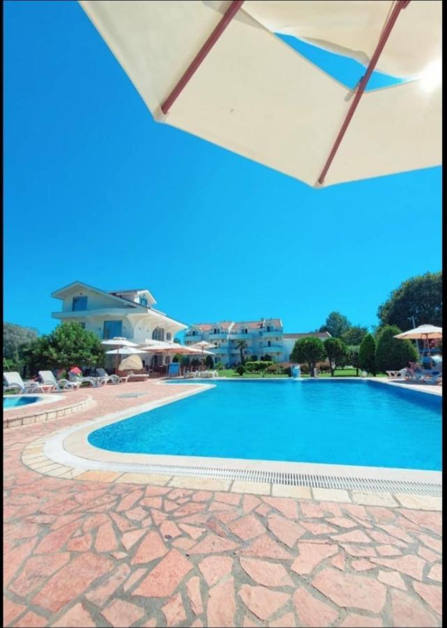 Hotel Comfort Ulcinj Esterno foto