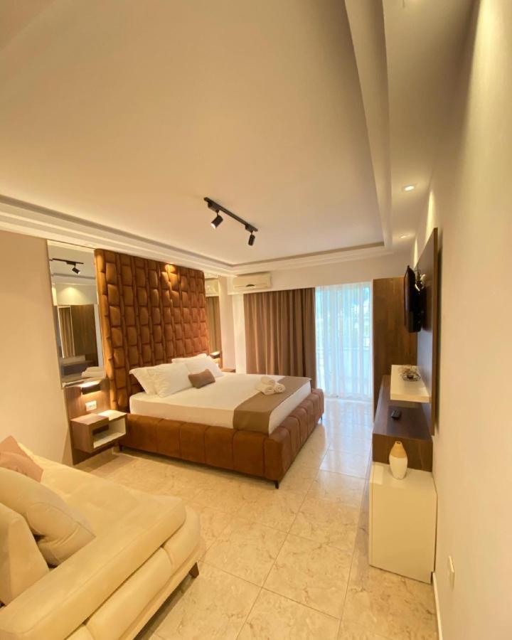 Hotel Comfort Ulcinj Esterno foto