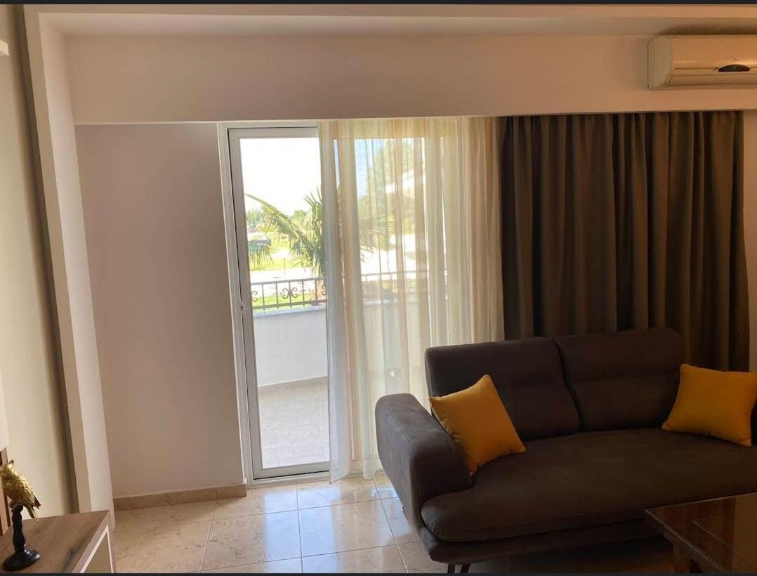 Hotel Comfort Ulcinj Esterno foto