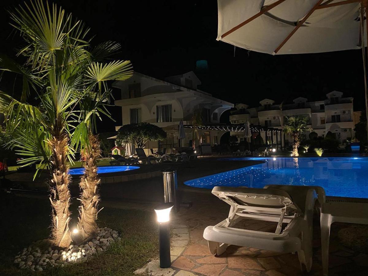 Hotel Comfort Ulcinj Esterno foto