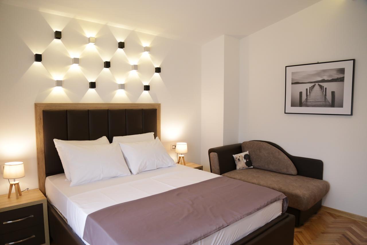 Hotel Comfort Ulcinj Esterno foto