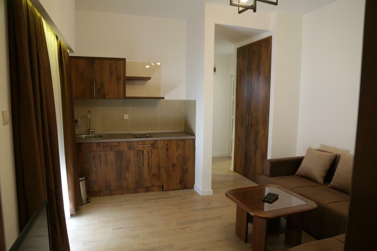 Hotel Comfort Ulcinj Esterno foto
